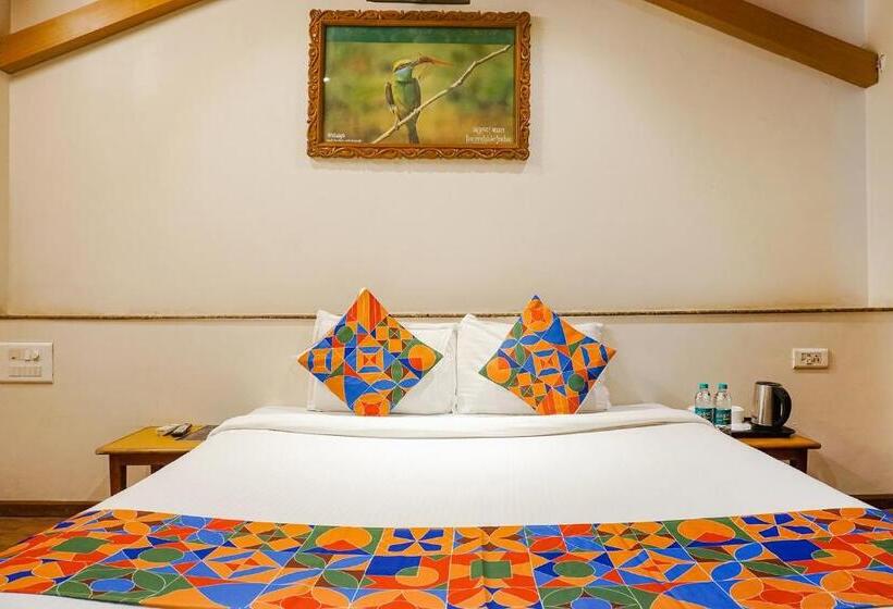 Номер Deluxe, Fabhotel Lotus Resort