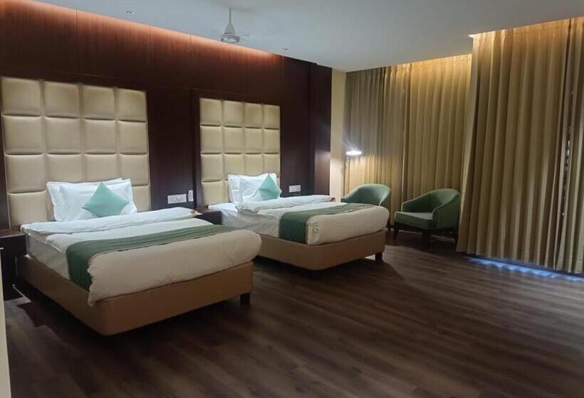 패밀리 룸, Anmol