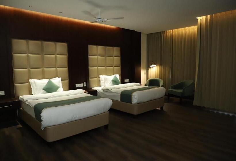 패밀리 룸, Anmol