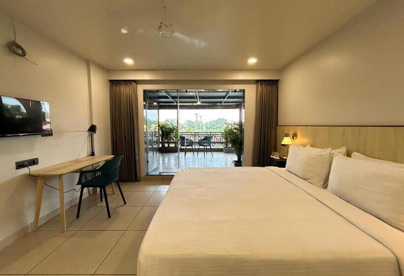 デラックスルーム, Antarim Express