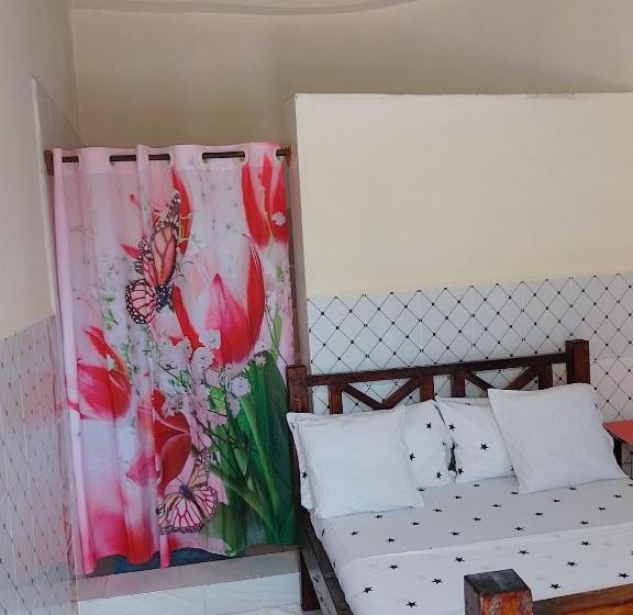 اتاق استاندارد یک نفره, Blessing Holiday Homes   Diani Beach