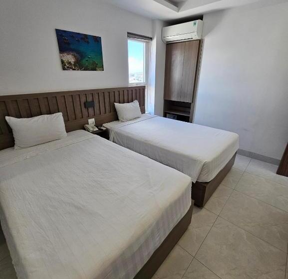 اتاق لوکس, Country House