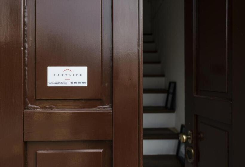 اتاق لوکس با بالکن, Easylife Suite In Colonne San Lorenzo Milano