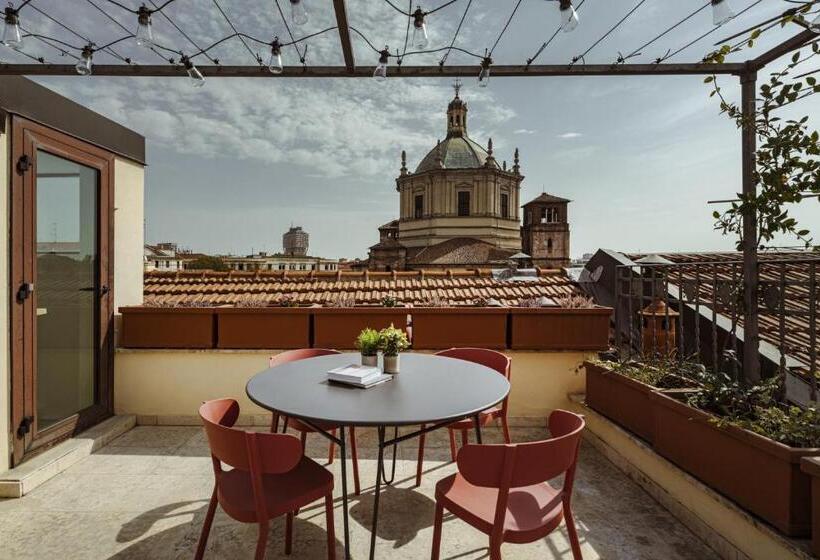 اتاق لوکس با بالکن, Easylife Suite In Colonne San Lorenzo Milano