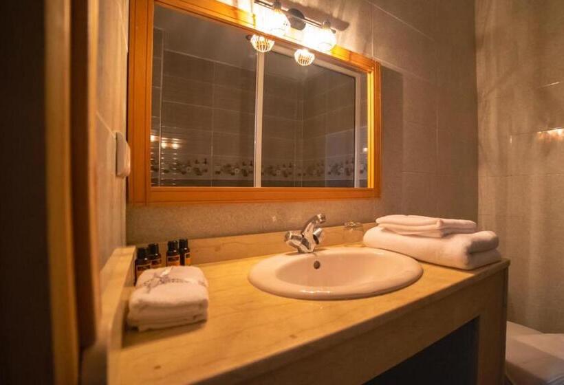 غرفة قياسية, Le Mirage Fyndy