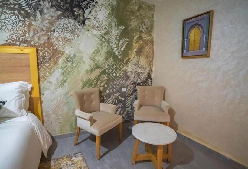 جناح جونيور, Le Mirage Fyndy