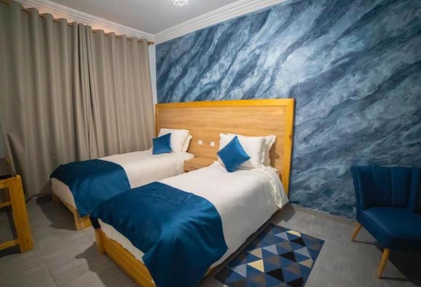 جناح جونيور, Le Mirage Fyndy