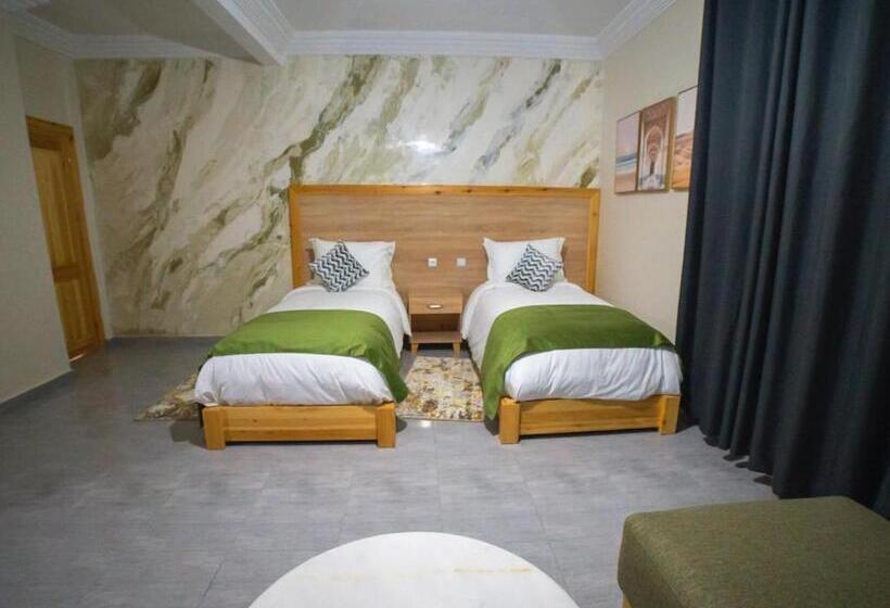 جناح جونيور, Le Mirage Fyndy