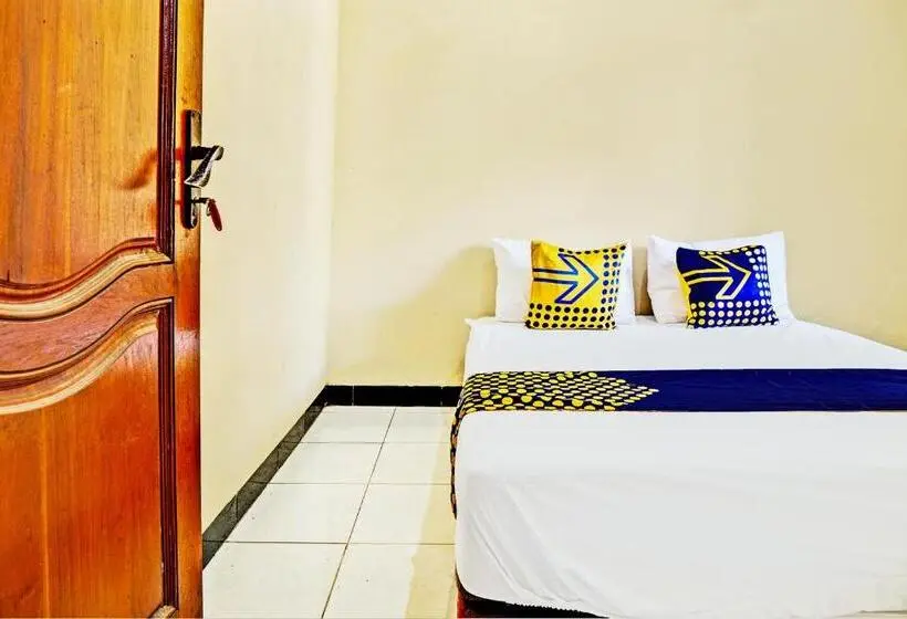 エコノミールーム, Spot On 93107 Homestay H. Syarif Syariah   Bandar Gresik