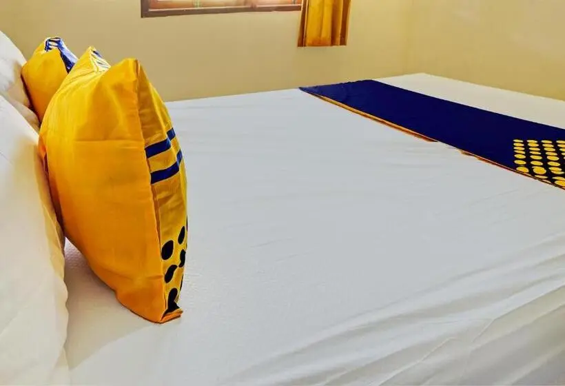 エコノミールーム, Spot On 93107 Homestay H. Syarif Syariah   Bandar Gresik