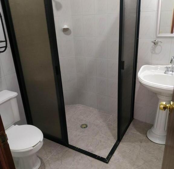 اتاق عادی, Kahlo Habitacion#1