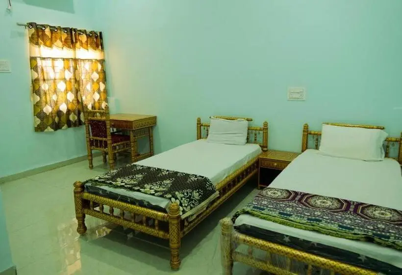 デラックスルーム, Iskcon Pandharpur S Chandrabhaga Guest House