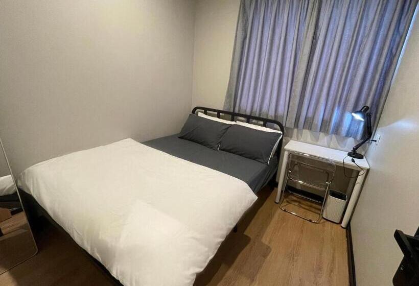 اتاق استاندارد با سرویس بهداشتی مشترک, 22 Hours Hostel