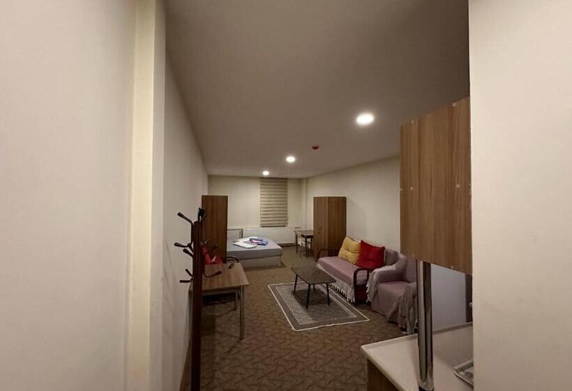 דירת חדר, Eros Otel