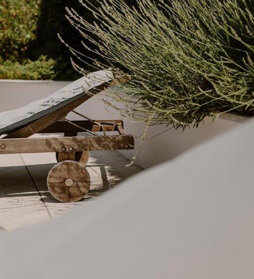 スタンダードルーム, Chez Anne Et Grégoire