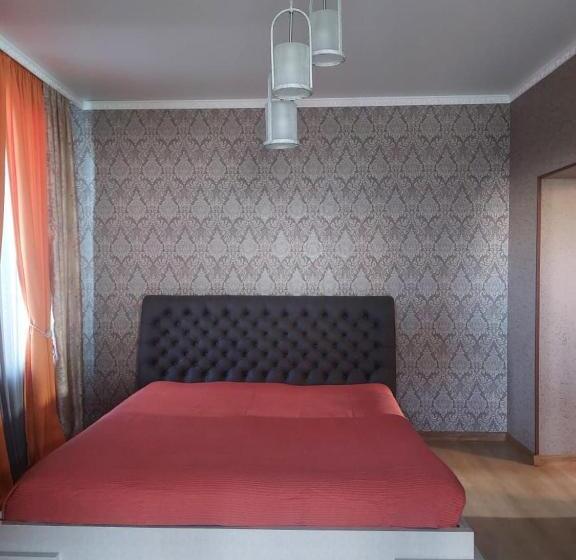 اتاق استاندارد با بالکن, Eye Hostel