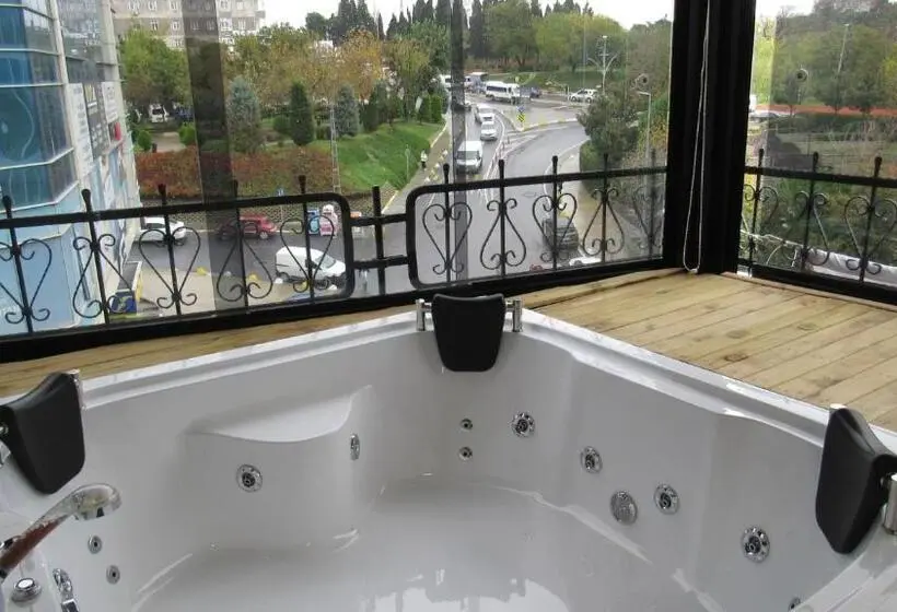 Standard Kolmen Hengen Huone, Atakent Palace Suite