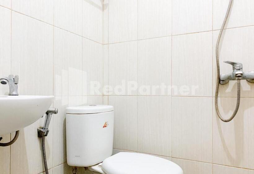 Номер Стандарт Индивидуальный, Oma Uti Syariah Mitra Reddoorz Near Stasiun Lempuyangan