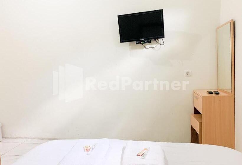 Номер Стандарт, Oma Uti Syariah Mitra Reddoorz Near Stasiun Lempuyangan