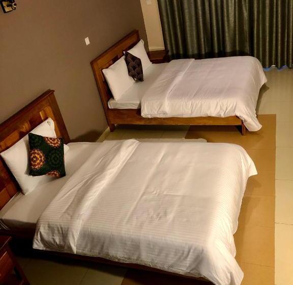 Suite with lake view, The Address Resort