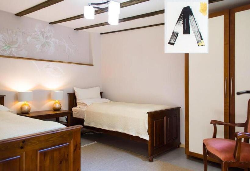 اتاق استاندارد, стаи за гости в ритрийт център светлина мир любов Guest Rooms In Light Peace Love Center