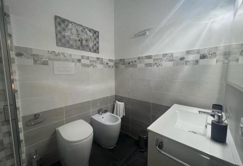 غرفة قياسية ثلاثية, Acquamarina Luxury Rooms