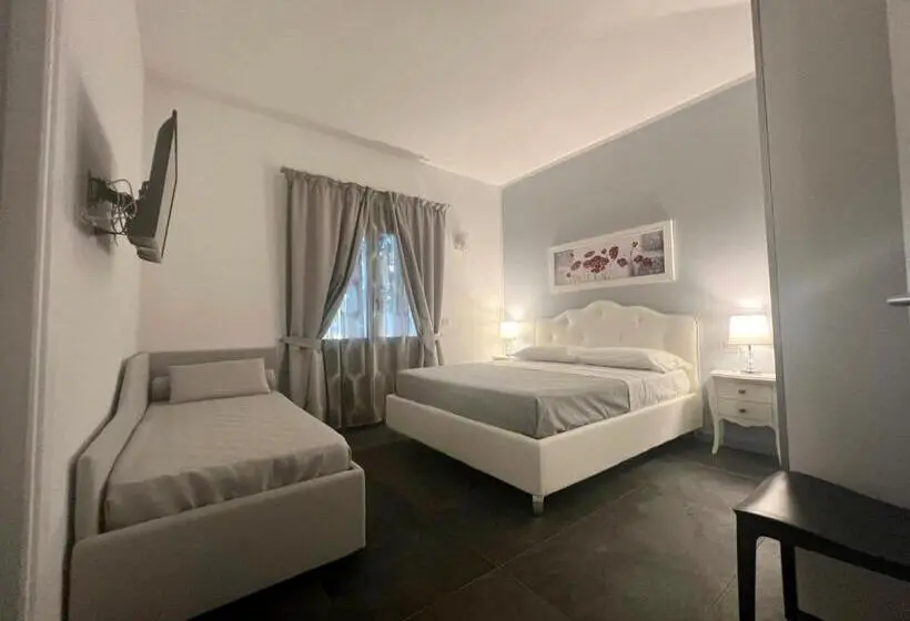 スタンダードトリプルルーム, Acquamarina Luxury Rooms