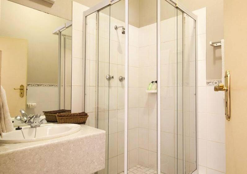 スタンダードルーム, Broadway Boston