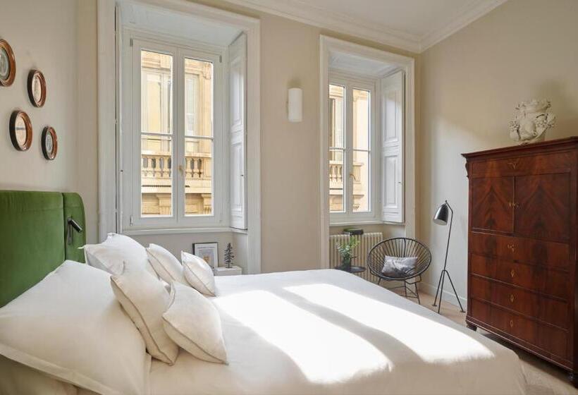 اتاق سوپریور, Crossing Manzoni