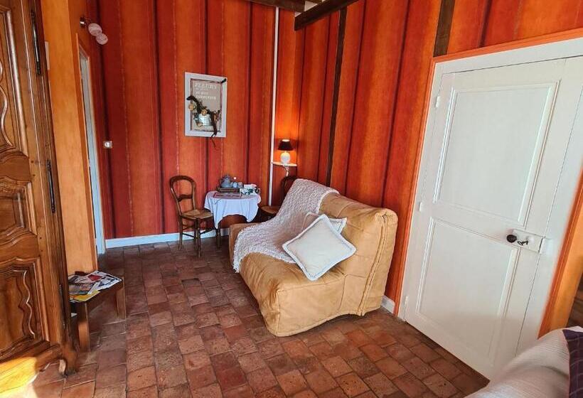 Номер Стандарт, Roulotte Confortable Avec Balcon En Bois, Climatisation Et Prêt De Vélos, Près Du Château De Sully