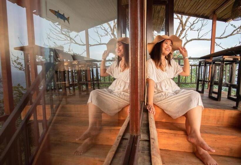 غرفة ديلوكس, Nunggalan Octopus 1