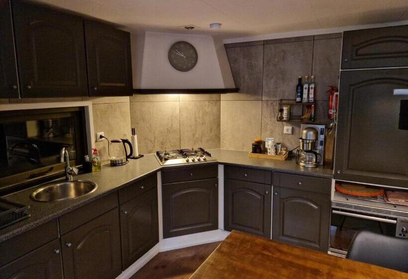 Четырехместный Номер Стандарт Вид на Сад, B&b Nature & U