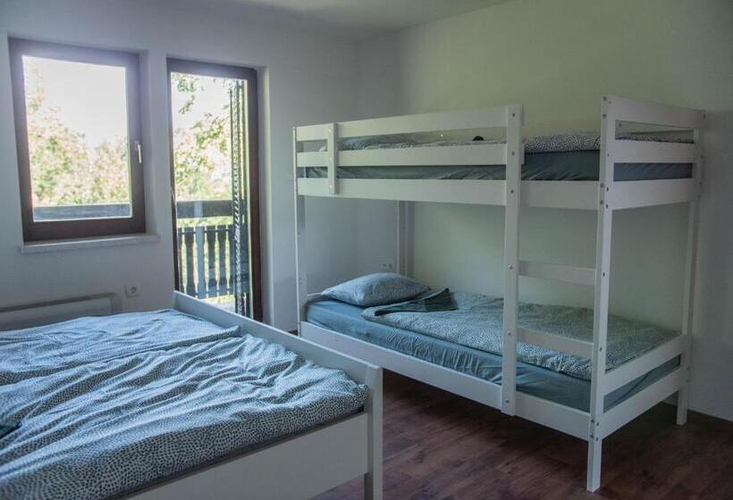 اتاق خانوادگی, Hostel Vaneča
