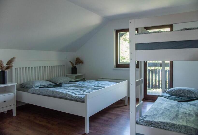 Habitación Familiar, Hostel Vaneča