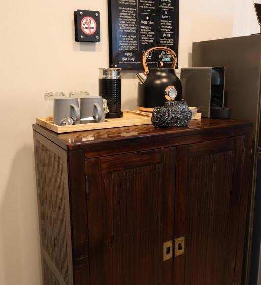 デラックスルーム, 360 Country