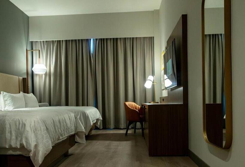 סוויטה, Holiday Inn Navojoa, An Ihg