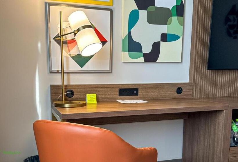 סוויטה, Holiday Inn Navojoa, An Ihg