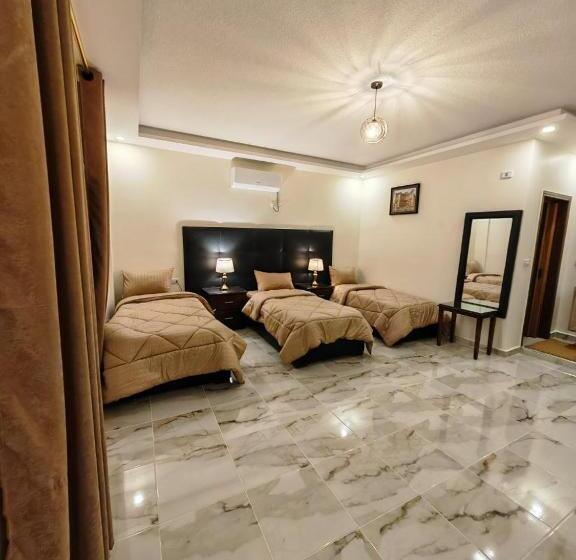 اتاق استاندارد سه نفره, Ihome Petra