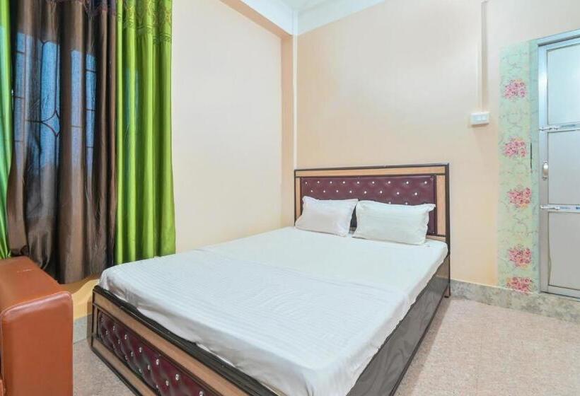 غرفة كلاسيكية ثلاثية, Oyo Florida Restaurant & Guest House