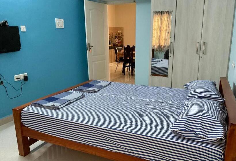 اتاق لوکس, Shantham Service Apartments, Indumanagar, Coimbatore