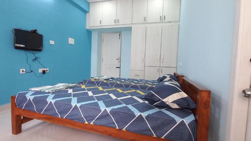 اتاق لوکس, Shantham Service Apartments, Indumanagar, Coimbatore