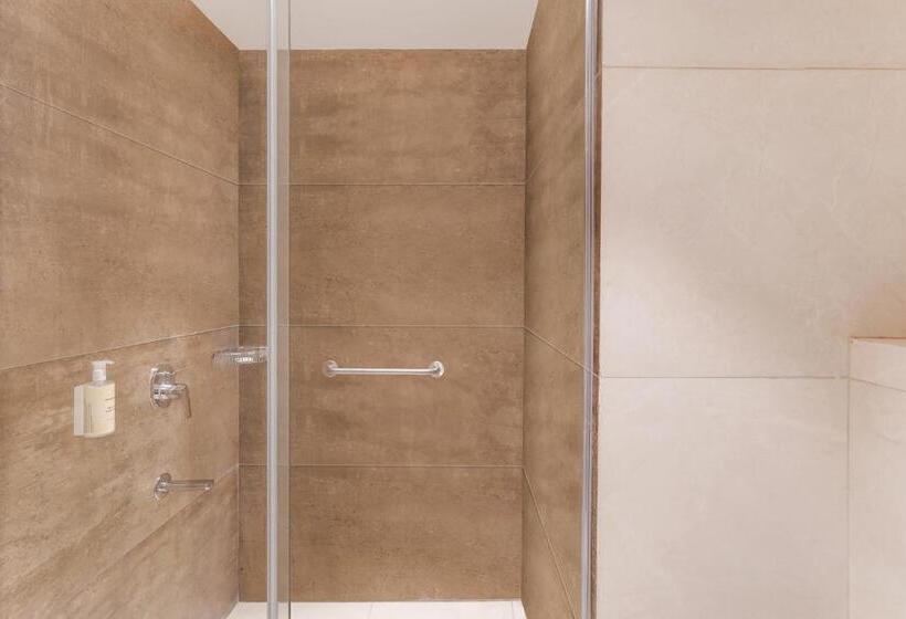 キングサイズベッドのスーペリアルーム, Lemon Tree Hotel, Haridwar