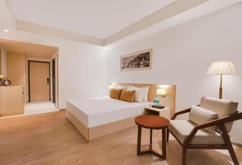 Superior-huone King-vuode, Lemon Tree Hotel, Haridwar