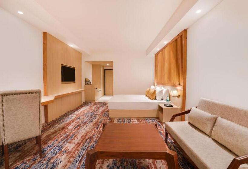 キングサイズベッドのスタンダードルーム, Lemon Tree Hotel, Haridwar