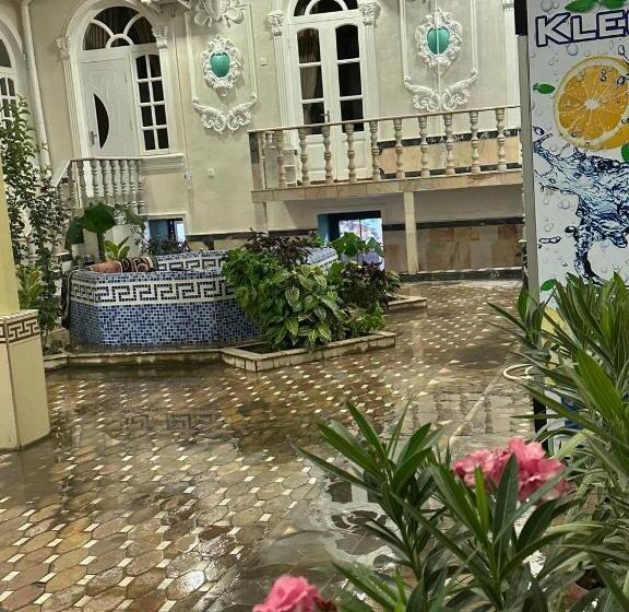 标准间, Abubakir Guests House