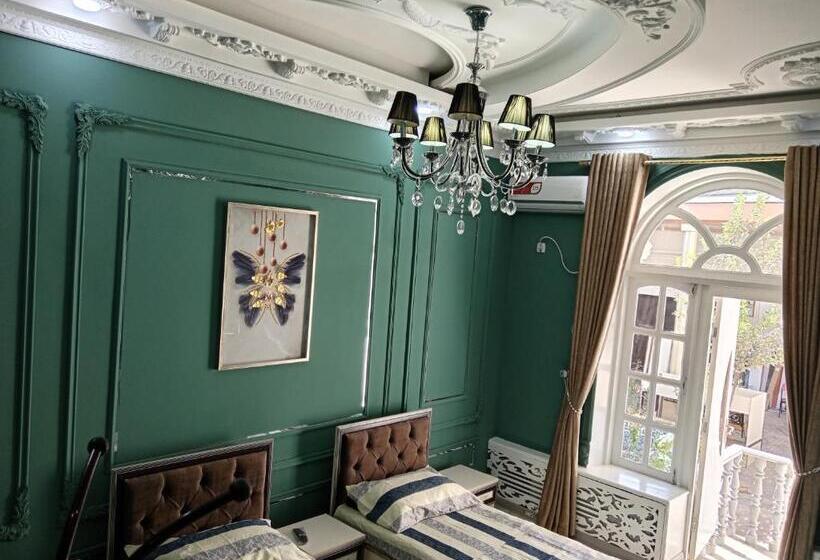 스탠다드 트리플 룸, Abubakir Guests House