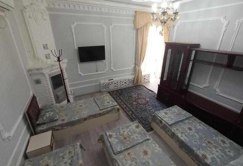 四人标准间, Abubakir Guests House