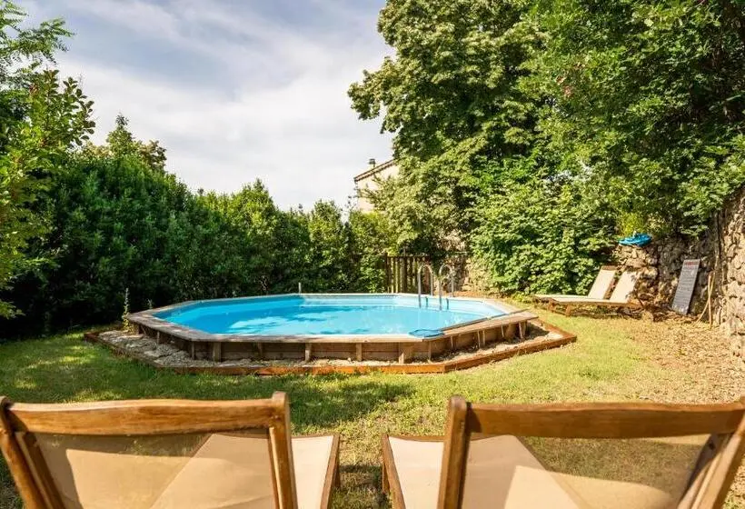 ２ベッドルームハウス, Domaine De Chanteperdrix