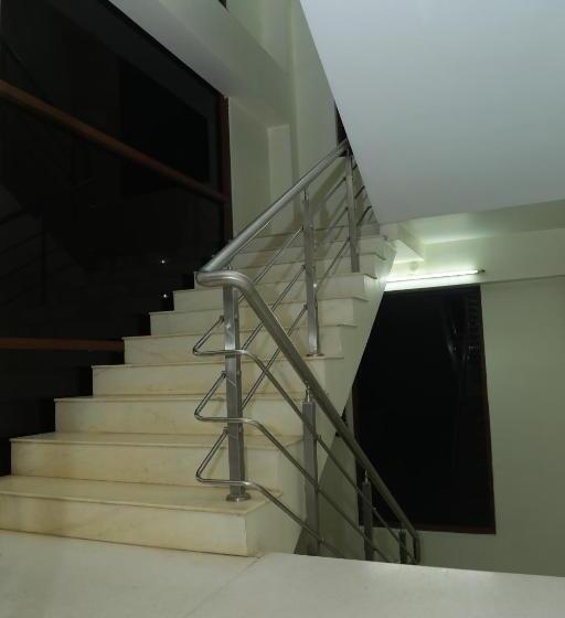 ویلای سوپریور 1 خوابه, Hill View Paradise   2bhk S & Rooms   A Golden Group Of Premium Home Stays   Tirupati