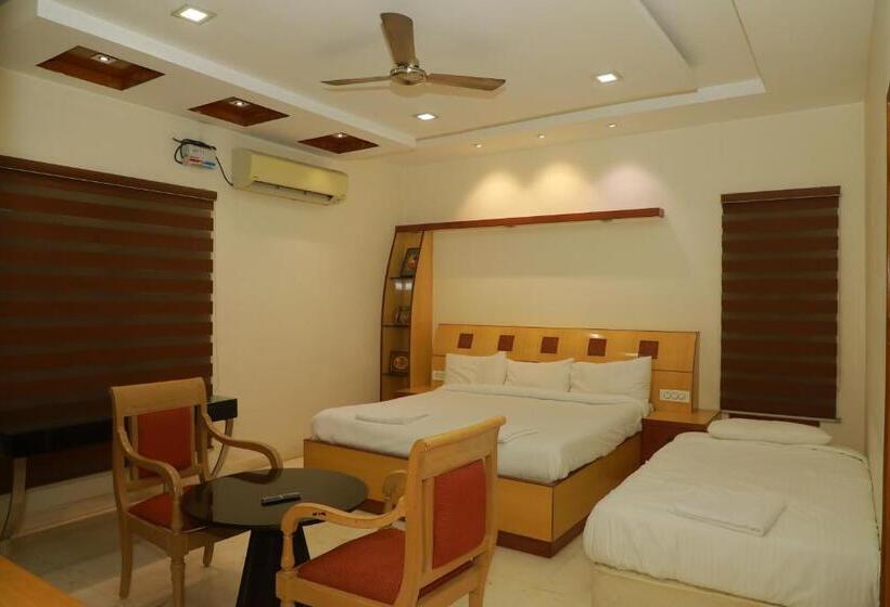 اتاق راحتی سه تخته, Hill View Paradise   2bhk S & Rooms   A Golden Group Of Premium Home Stays   Tirupati